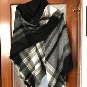 Square scarf- large